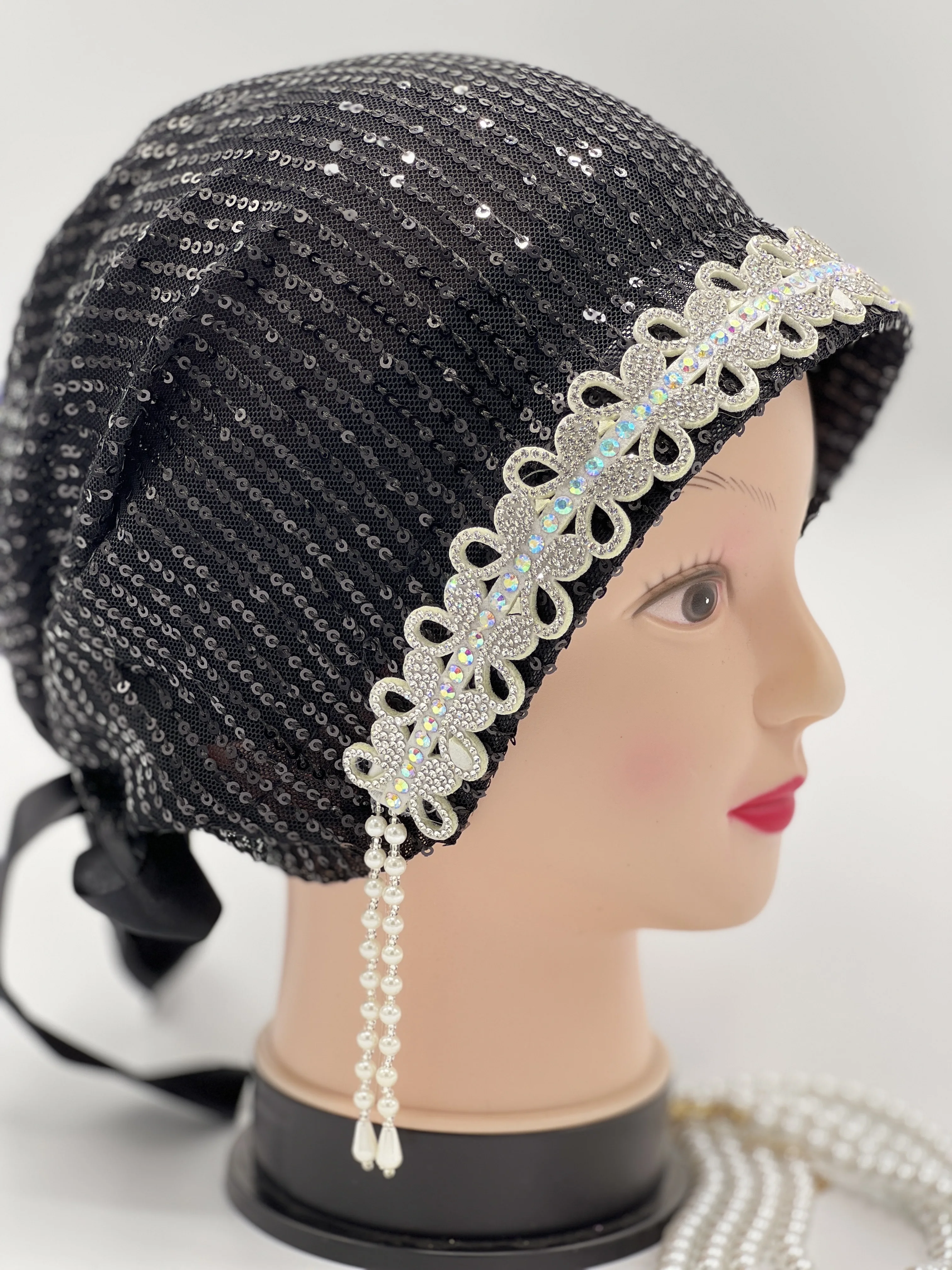 มุสลิม Shiny Sequin Headband หมวก Turban ผีเสื้อเจาะ Turban ปรับสุภาพสตรีหมวกตุรกีทุกวันพู่บูชาหมวก