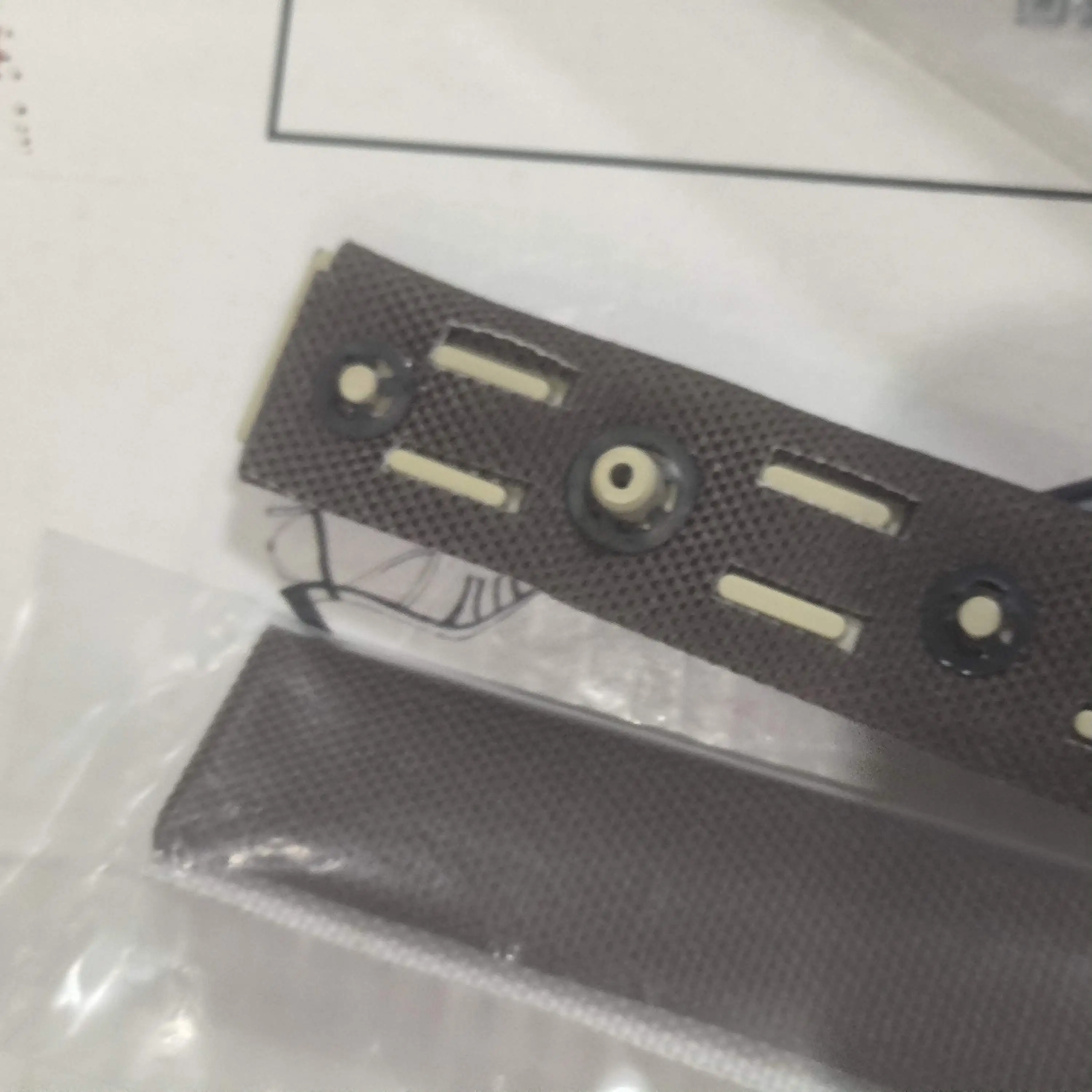 

302RV93050 FK-1150 Oil Application Pad Holder for Kyocera P2040 P2235 P2335 M2040 M2135 M2235 M2540 M2635 M2640 M2735 M2835