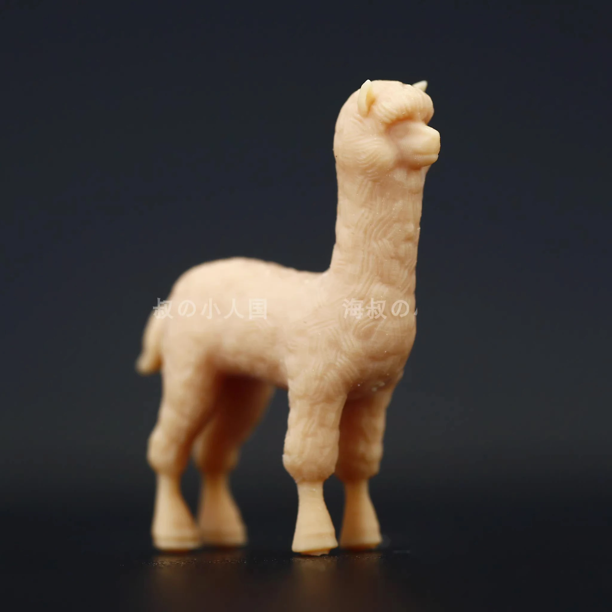 1/64 Solider Unpainted Alpaca 3D Print Doll Resin for Car Sand Decoration Doll Body Model Toys