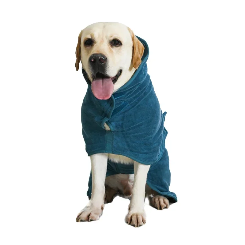 

Pet supplies pet grooming tools with a neck scarf dog absorbent towel dog bathrobe