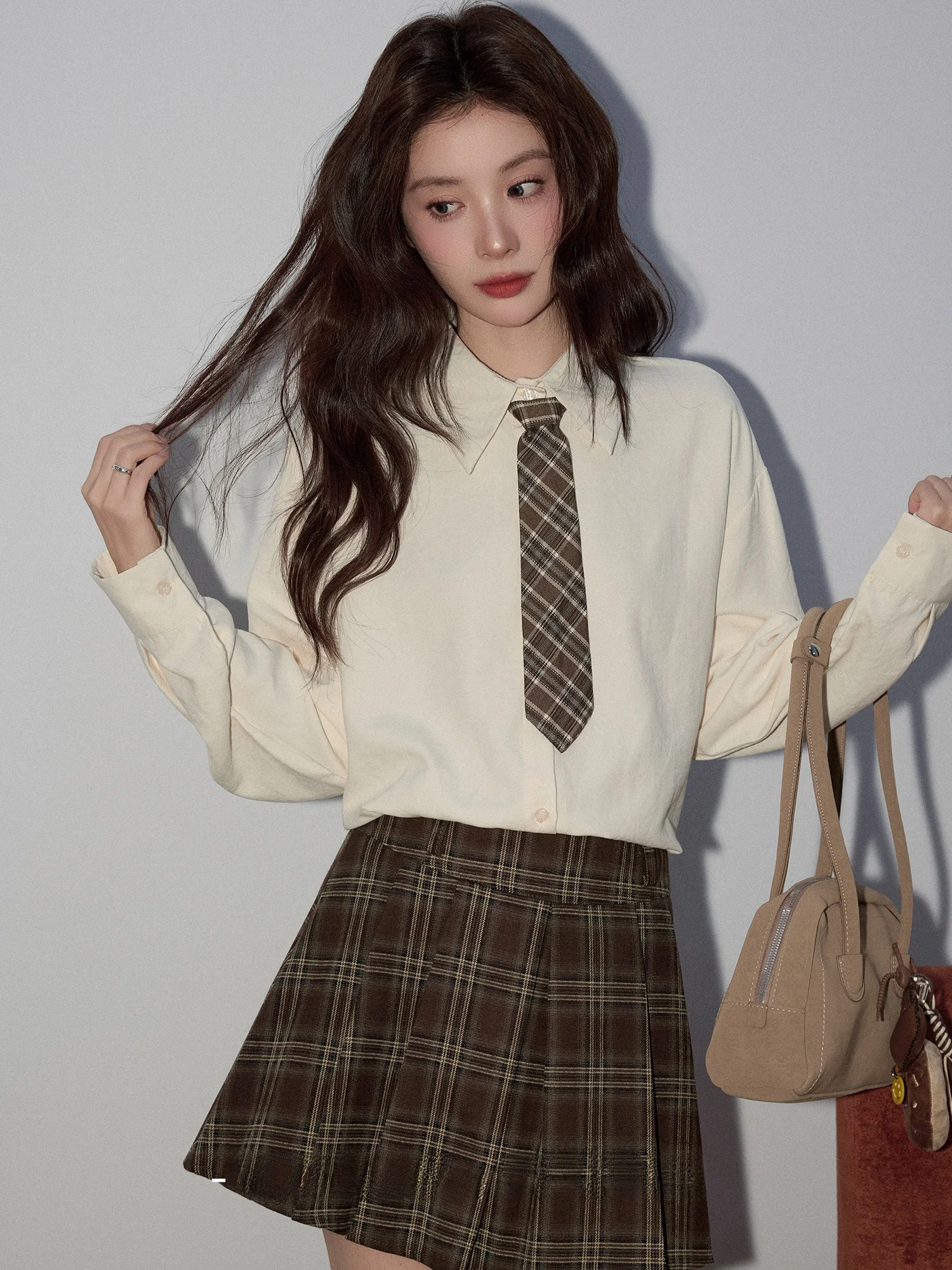 

Юбка А-силуэта с высокой талией и плиссировкой для женщин, в студенческом стиле, осенне-зимняя новинка, ретро, для повседневной носки, средней длины