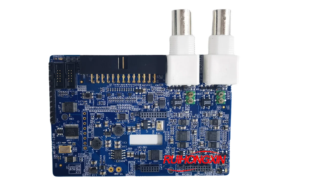 LabTool is an add-on board for LPC-Link 2 to create logic analyzers and oscilloscopes