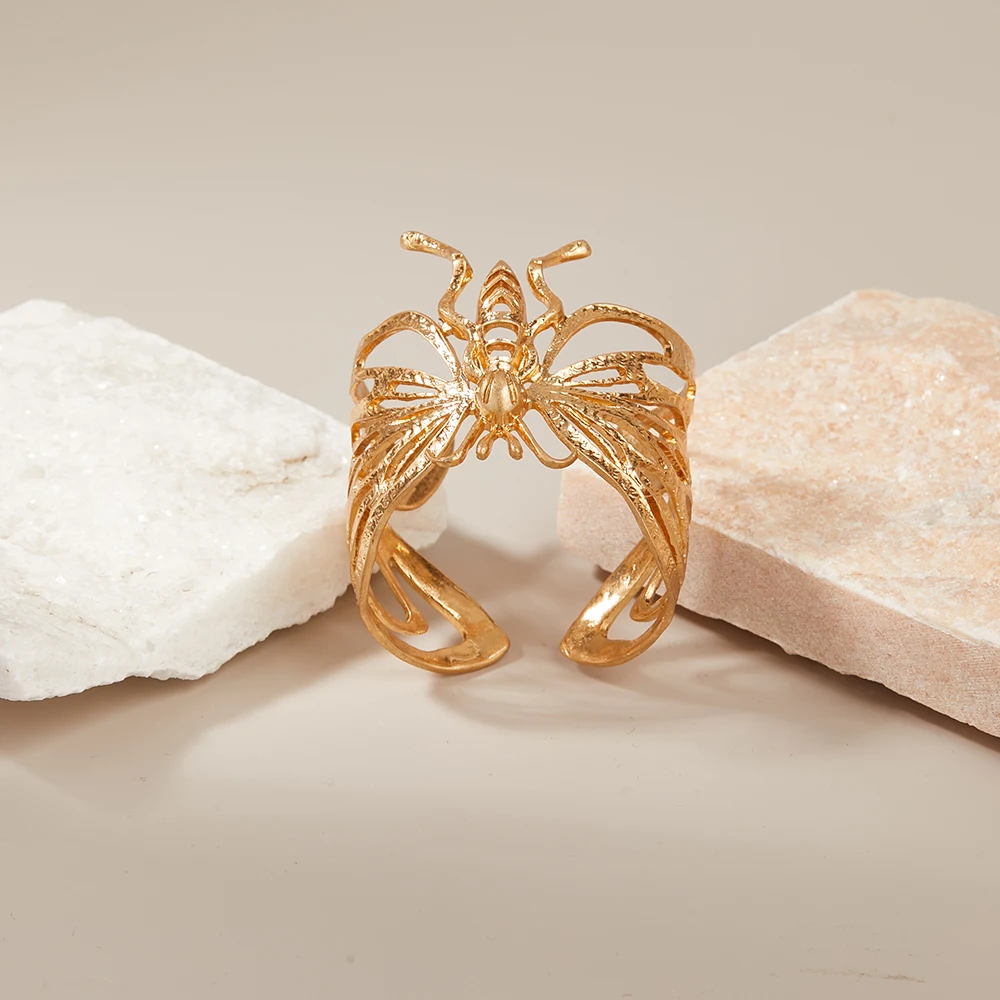 Luxurious Retro Gold-Plated Women's Bracelet New Fashionable Hollow Butterfly Design Alloy Evening Accessory with Free Shipping