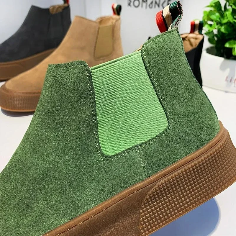 Zapatillas altas para hombre, botas de felpa de invierno, moda informal, cuero nobuk, transpirable, altura aumentada, zapatos de plataforma plana