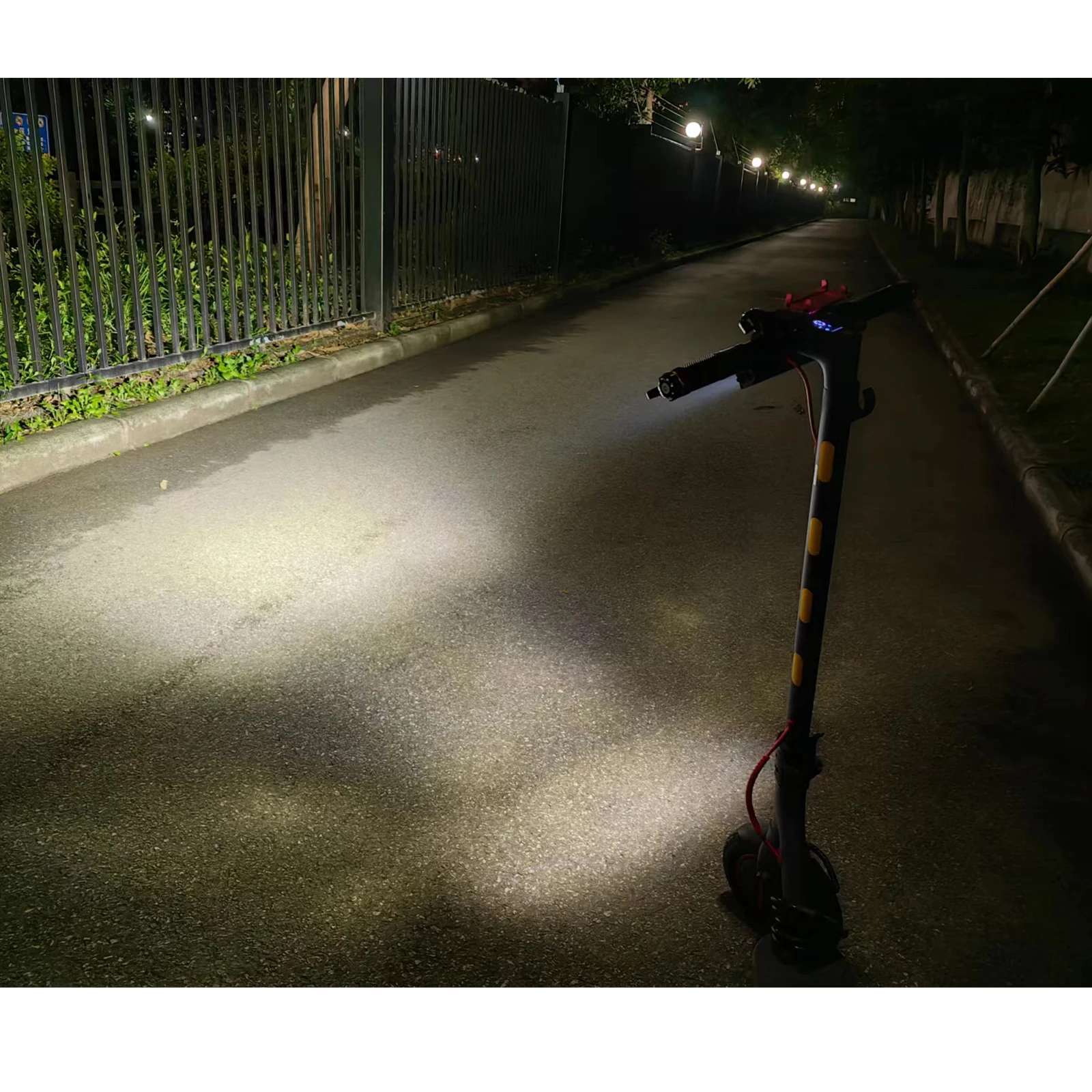 Lumière LED avant pour Scooter électrique Xiaomi Ninebot, 2000mAh, 4000mAh, lampe de poche étanche, chargeur USB, lampe de cyclisme pour vélo