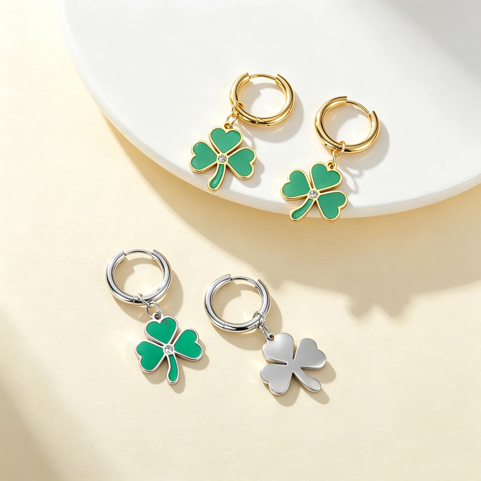 Eueavan Emaille Drei-Blatt-Kleeblatt Ohrringe Edelstahl Zirkon Mode Charm Creolen für Frauen Schmuck Geschenk Großhandel – Detail 1