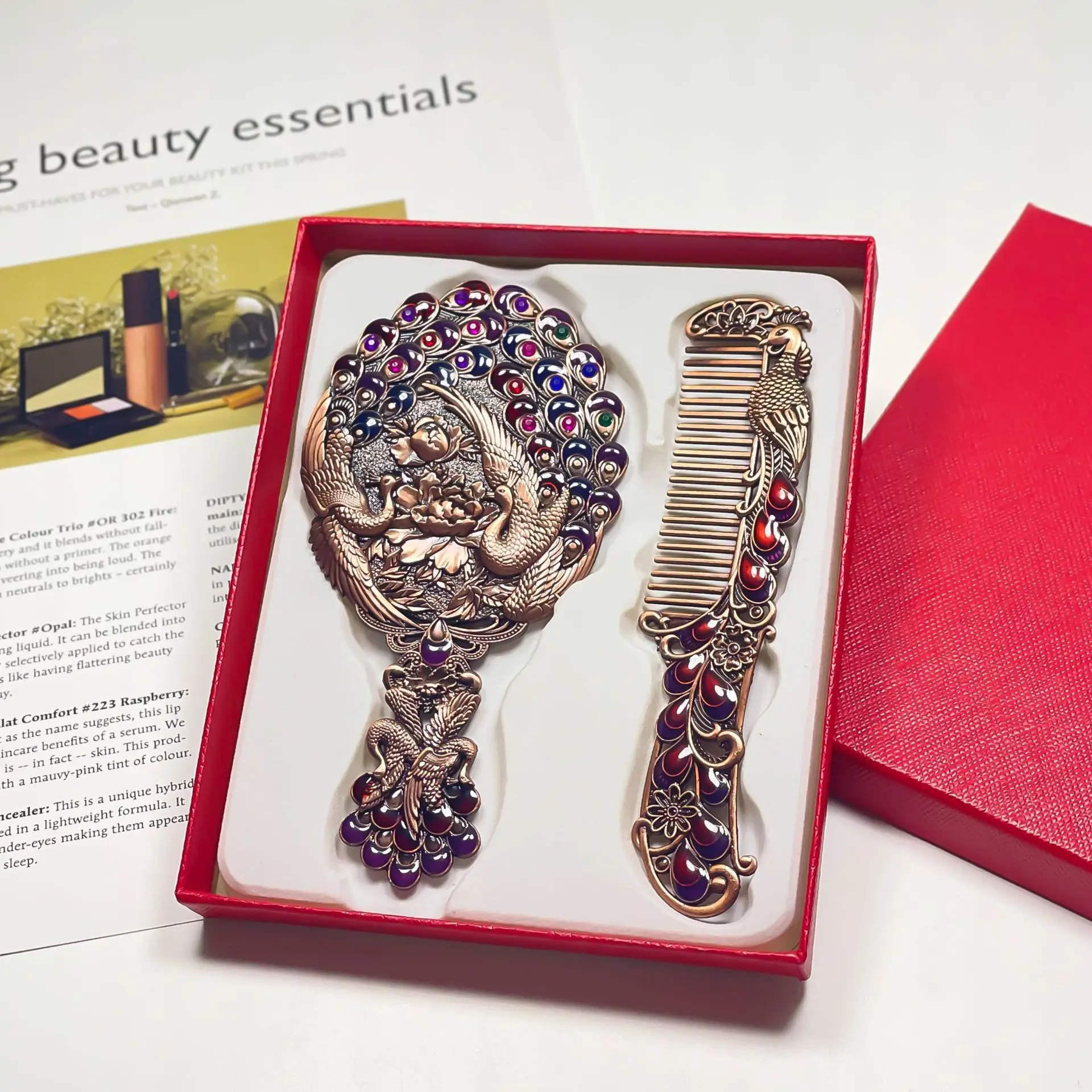 Metal Makeup Mirror with Comb Gift Box Packing Vintage Peacock Carving Women's Gift Rhinestone Mirror Comb Set Vanity Mirror