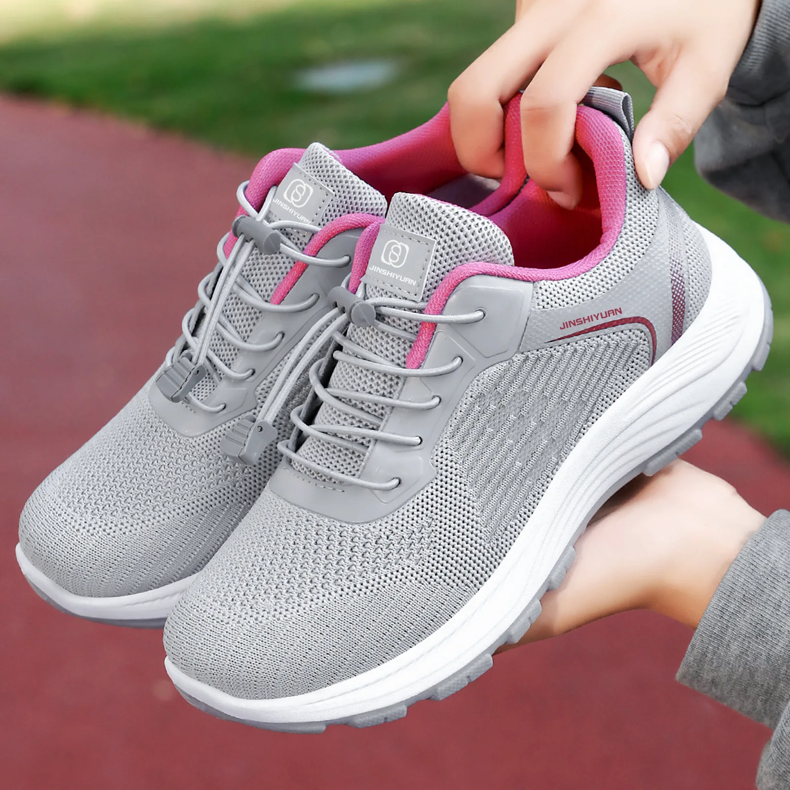 

Men's Summer New Women's Shoes Comfortable Mesh Breathable Young and Easy Anti slip Walking Shoes 36-44