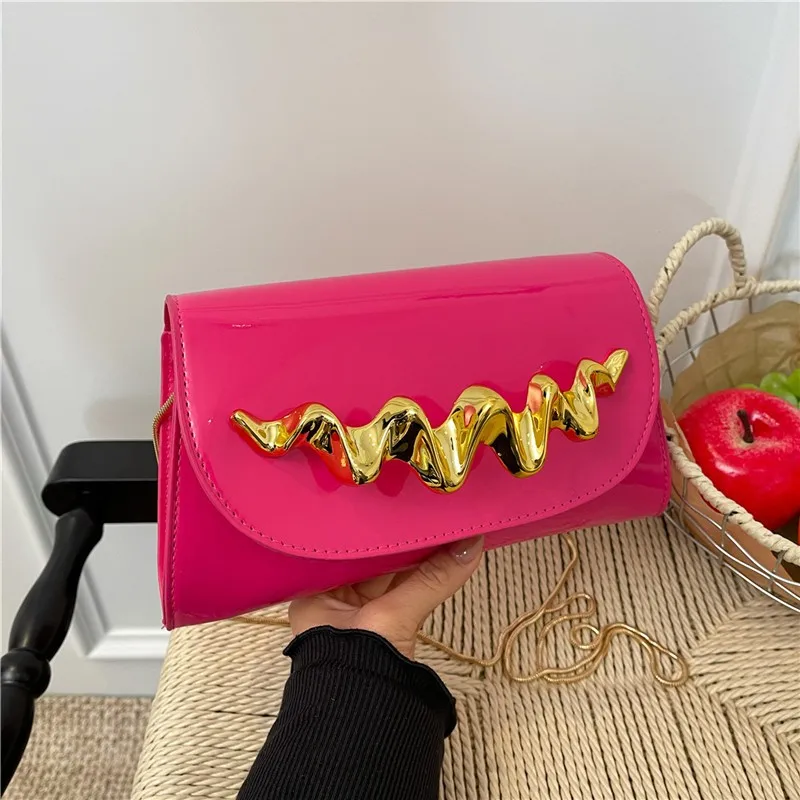 

Minimalist Simple Casual Crossbody Bag With Letter Logo And Solid Color For Commuter Women Trendy Fashion