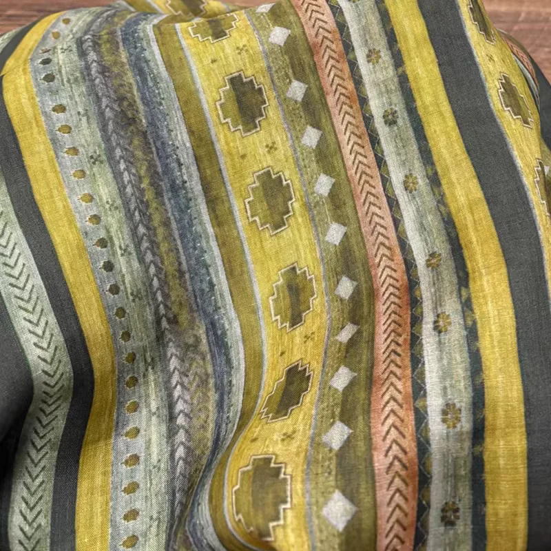 

Ткань для платья-ципао с уникальным полосатым принтом, 1 ярд, модная ткань для одежды, высококачественная новая модель из рами.