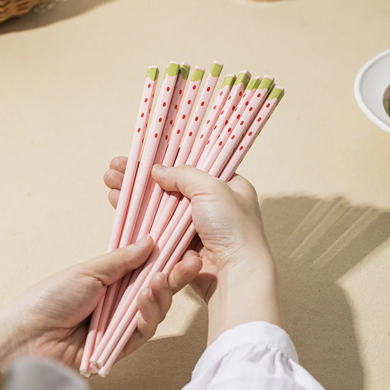 Cartoon Strawberry Ceramic Chopsticks High Temperature Resistant Home Use High Aesthetic Value Individual Chopsticks Premium ...