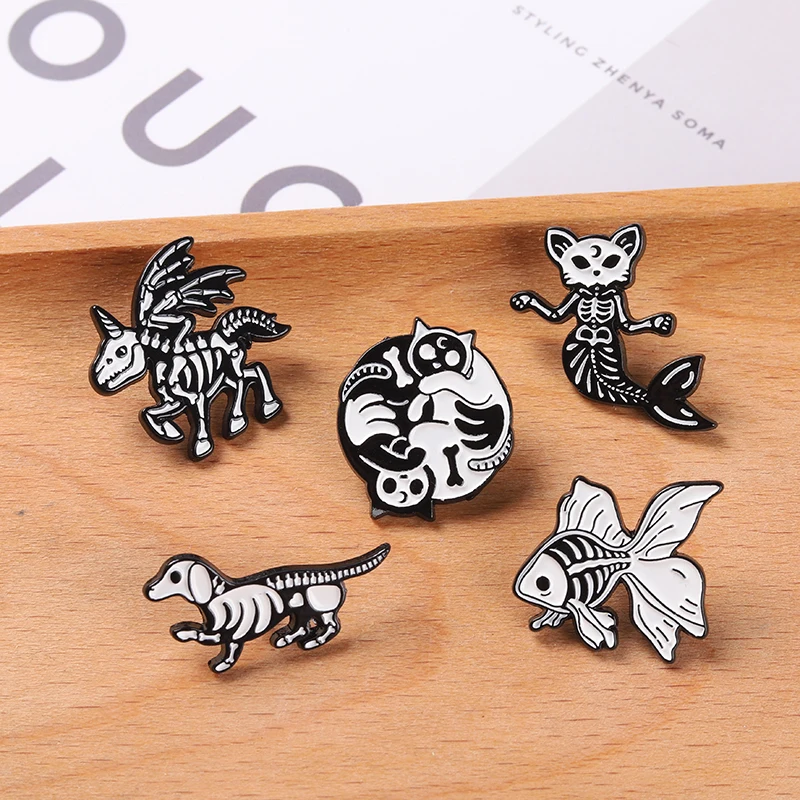 Creative Animal Rib Cage Enamel Pins Cat Dog Mermaid Fish Bone Brooches Backpack Clothing Caps Lapel Badge Halloween Jewelry