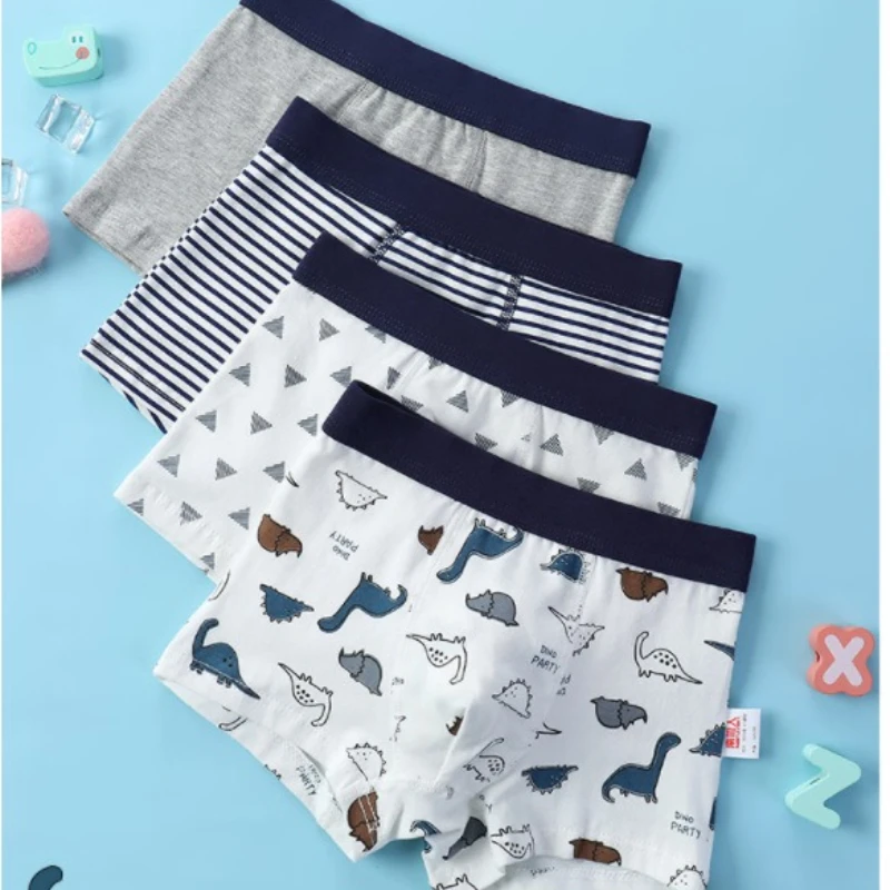 

4-Pack Boys' Briefs 100% Cotton Children's Underwear Soft Cartoon Print Briefs for Ages 3 To 15 Comfortable and Durable