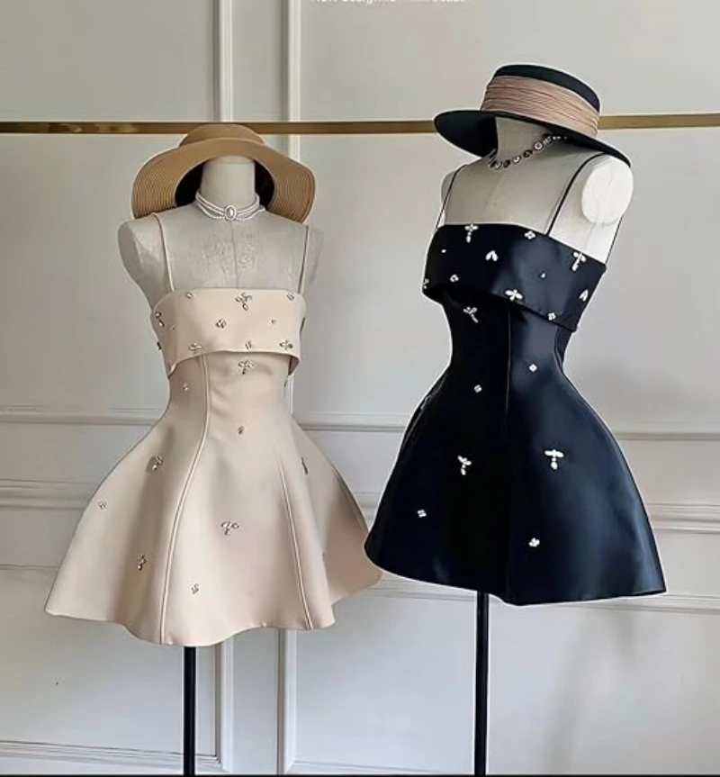 

Shiny Beaded Short Satin PromDresses A Line Spaghetti Straps Homecoming Dress Formal Mini Party Gown for Teens