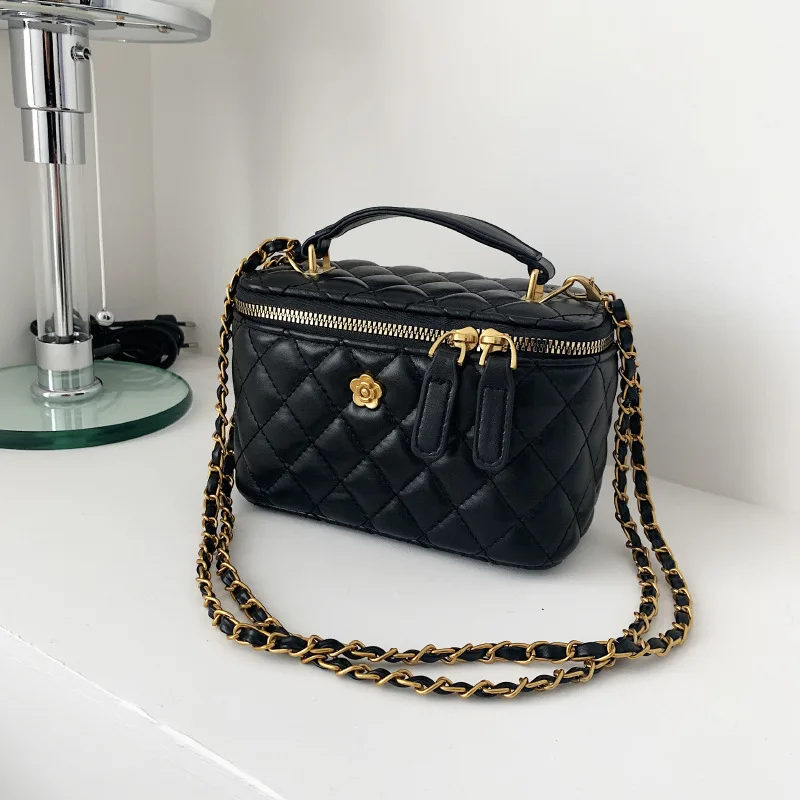 

Spacious Makeup Tote Bag, 2025 Trendy Shoulder Purse, Women's Versatile Crossbody Day to Night Bag, Sling Bag Minimalist Leather