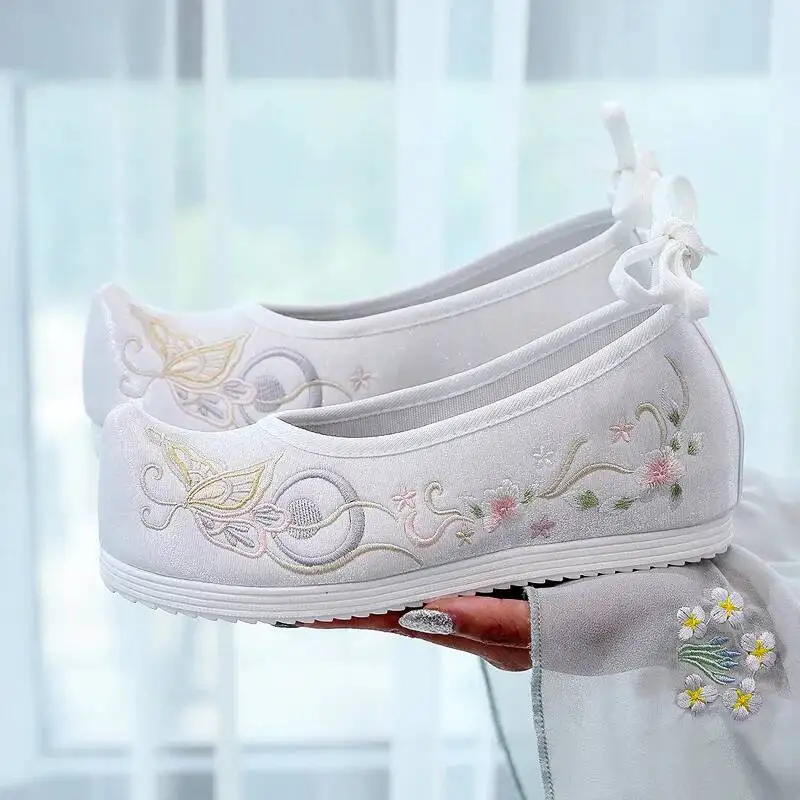 Elevated Traditional Chinese Costume Women's Shoes Embroidered Spring Summer Original Match Ancient Style Beijing Shoes