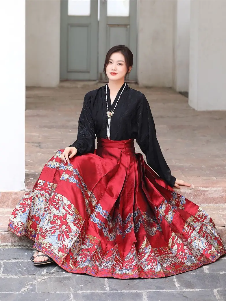 Nine Color Deer Horse Face Skirt, Small Stature, Woven Gold Makeup Wer, New Chinese Hanfu National Style Set, Autumn And