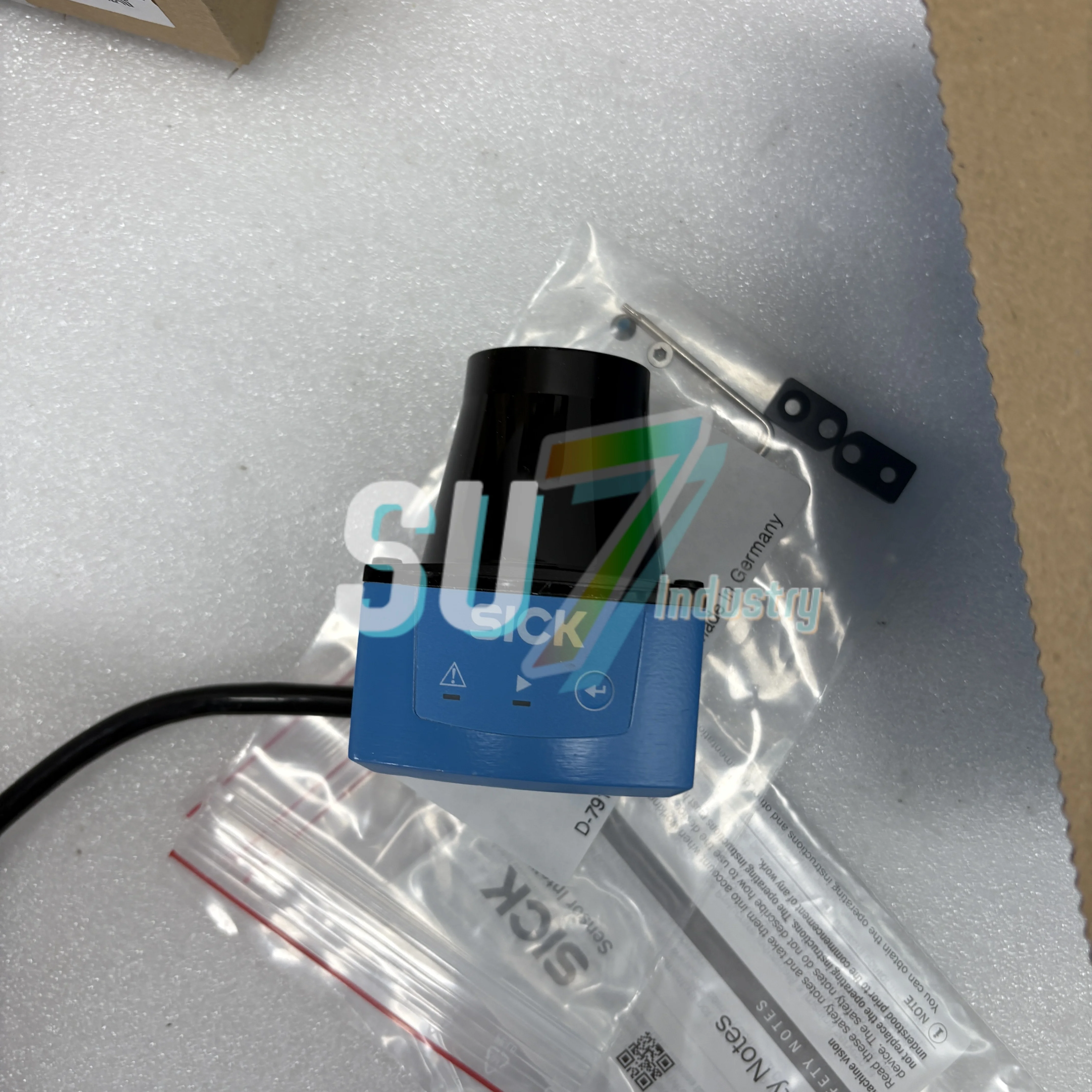 New In box    sensor    TIM510-9950000S01    KTX-WP92142252ZZZZ