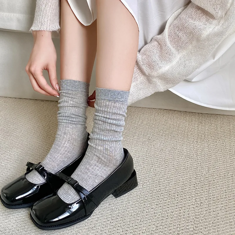 1/4 Pairs  Solid color Pattern Women Man Unisex Couples Sports Socks Women Mid To Small Leg Socks Knee High Stocking