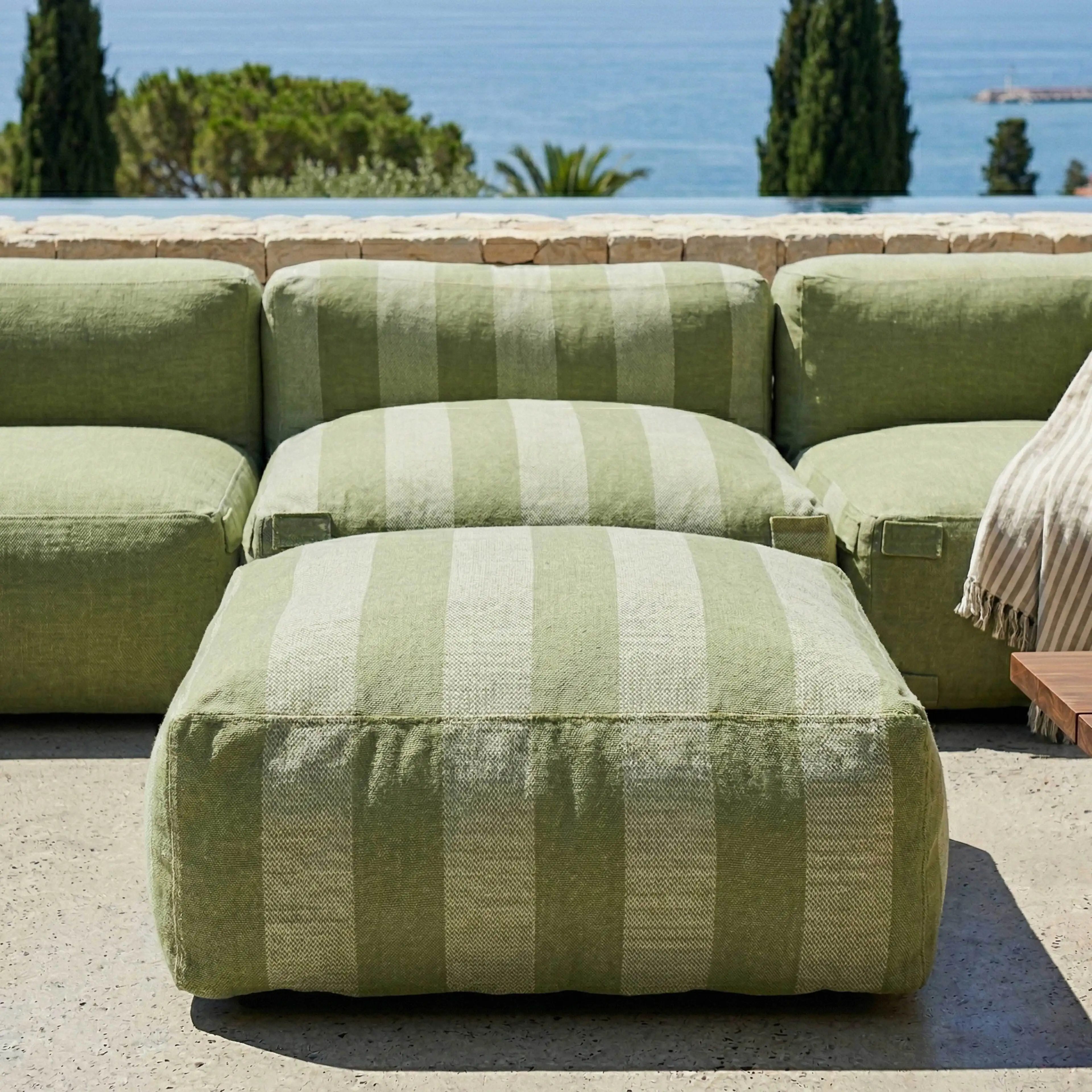 & Outdoor Garden Pool Floating Mattress Bed Solution-dyed Polypropylene Yarn (Olefin) Outdoor Bean Bag Lazy Sofa