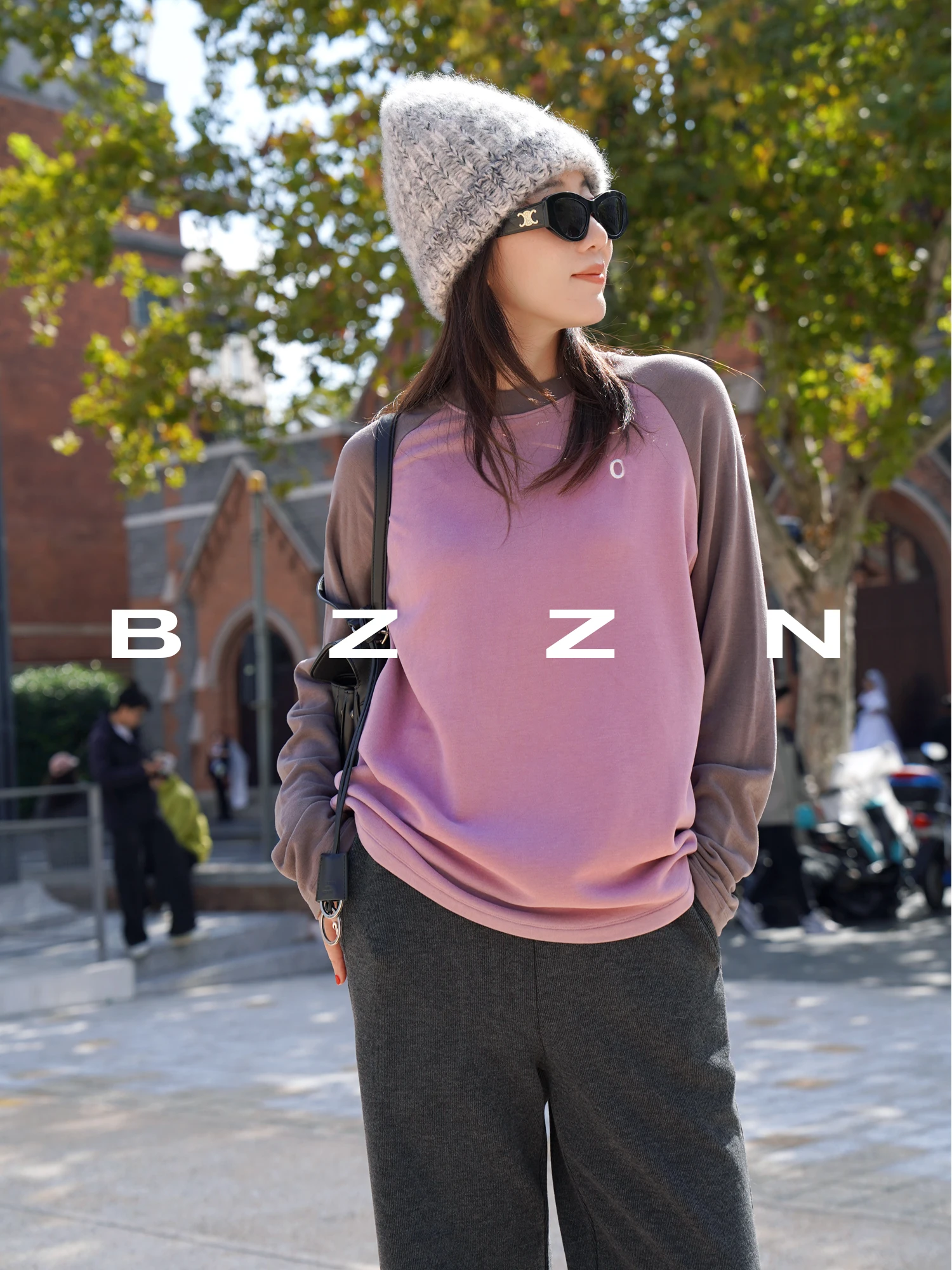 

Autumn Winter Fce T-irt Warm Sports Casual oulder Sve Splicing Buzzy Velvet round Ne Long Sve Women's Top