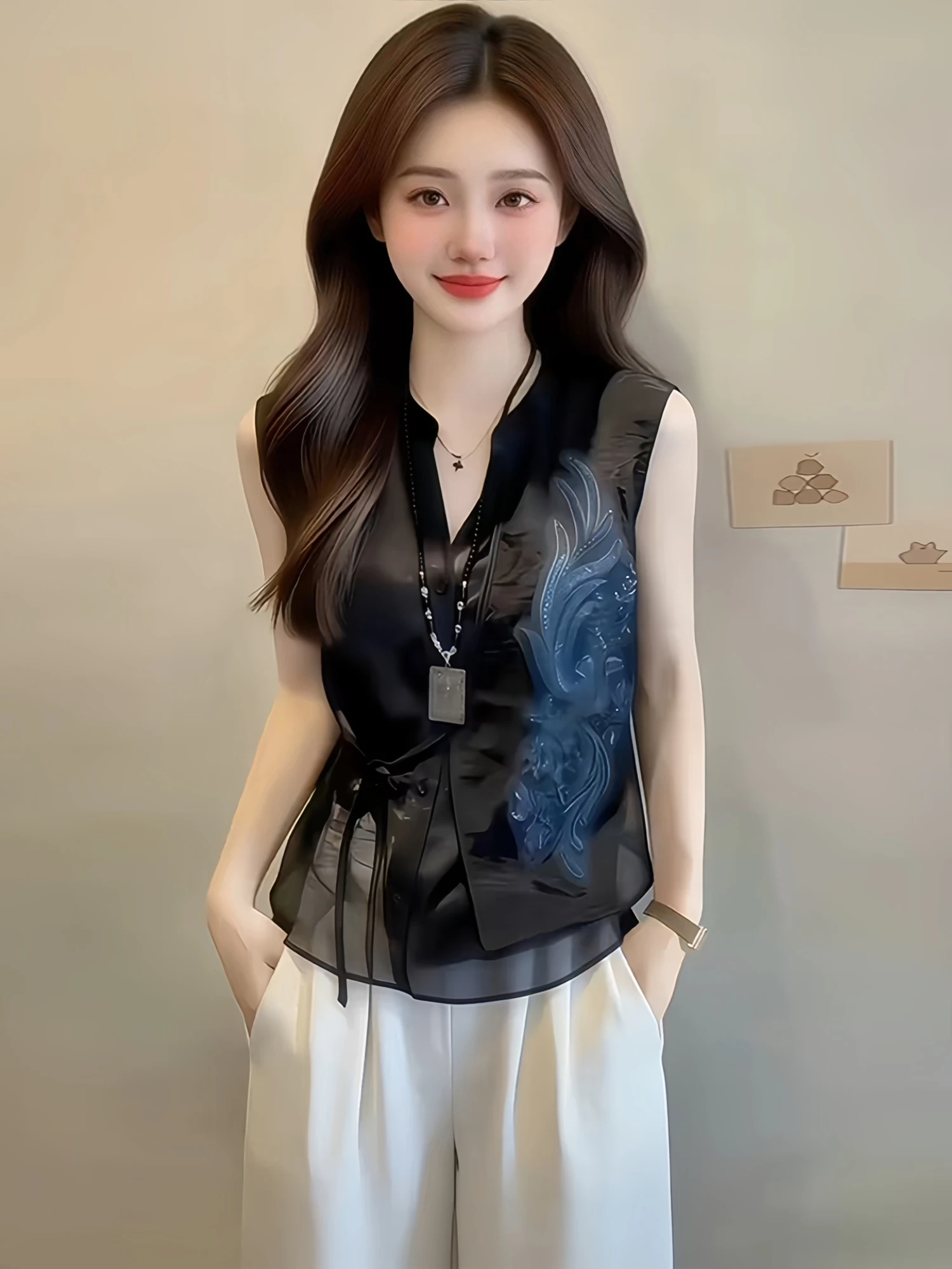 

Elegant V-Neck Sleeveless Shirt Women's Summer New Style Casual Loose Fit Not Repeating Pattern Fashionable Top