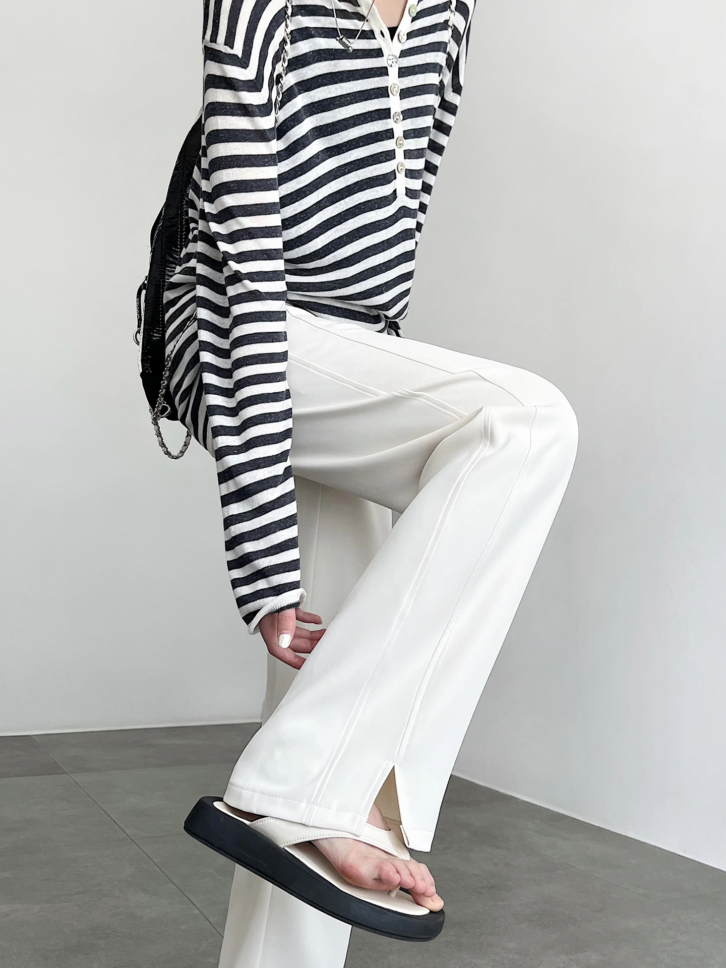 

White Ice Silk Wide Leg Pants Women's Summer Thin High Waist Straight Cut Pants Dra Feel Good for Commuting And Casual Wear