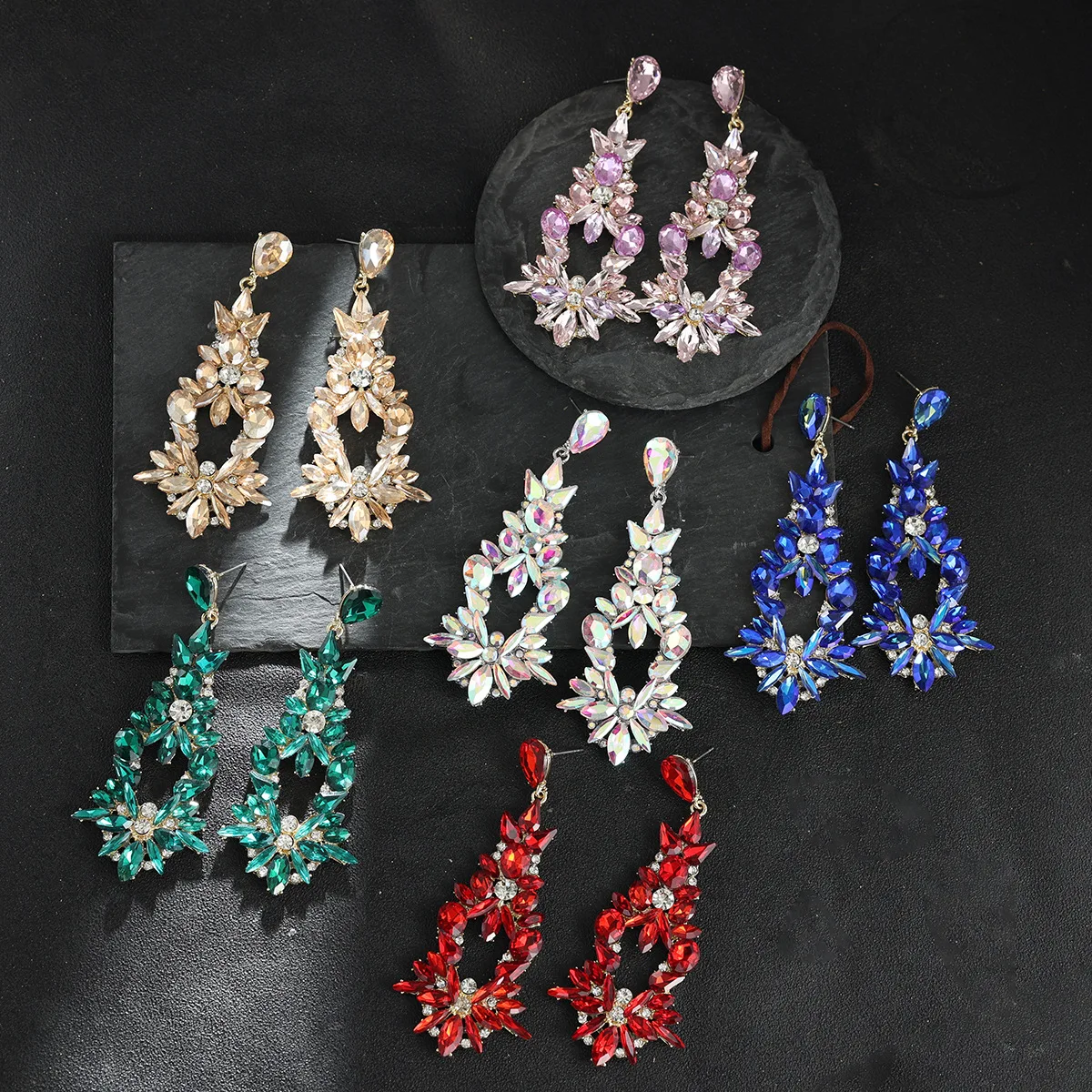 Personality exaggerated earrings women's geometry irregular light luxury temperament earrings super flash diamond versatile dinn