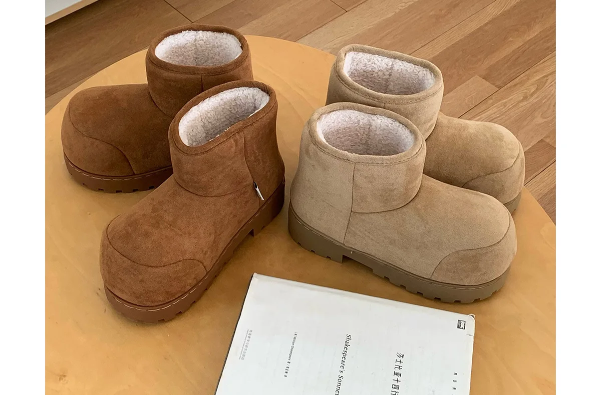 Neue Damen-Schneestiefel mit niedrigem Absatz, Markenschuhe, Winter-Knöchelstiefel zum Überziehen, warme Plüschschuhe für Damen, luxuriöse Damenmode, breite Stiefeletten – Detail 11