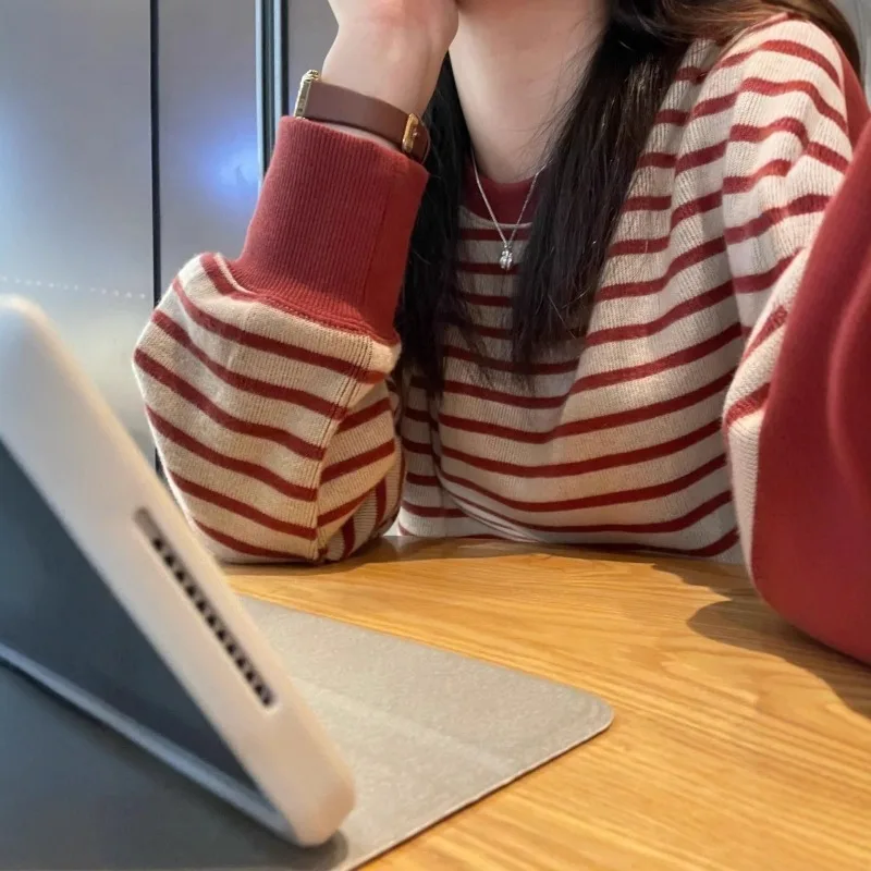 Deeply Korean autumn new red striped hoodie for women, lazy and high-end loose casual long-sleeved top.