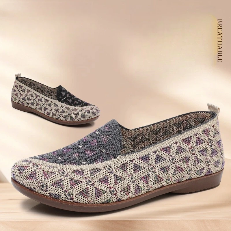 

Ladies' Spring Home Flat Casual Work Shoes Breathable Soft Soled Cloth Shoes Outdoor Casual Shoes