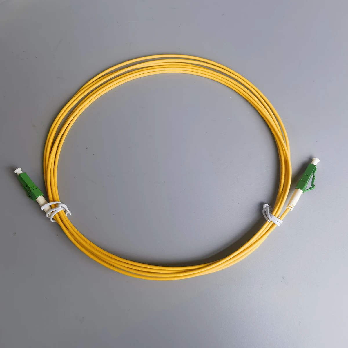 Kabel internetowy światłowodowy 3M/5M LC/APC-LC/APC jednomodowy G657A2 2.0mm LSZH wewnętrzny przedłużacz światłowodowy FTTH