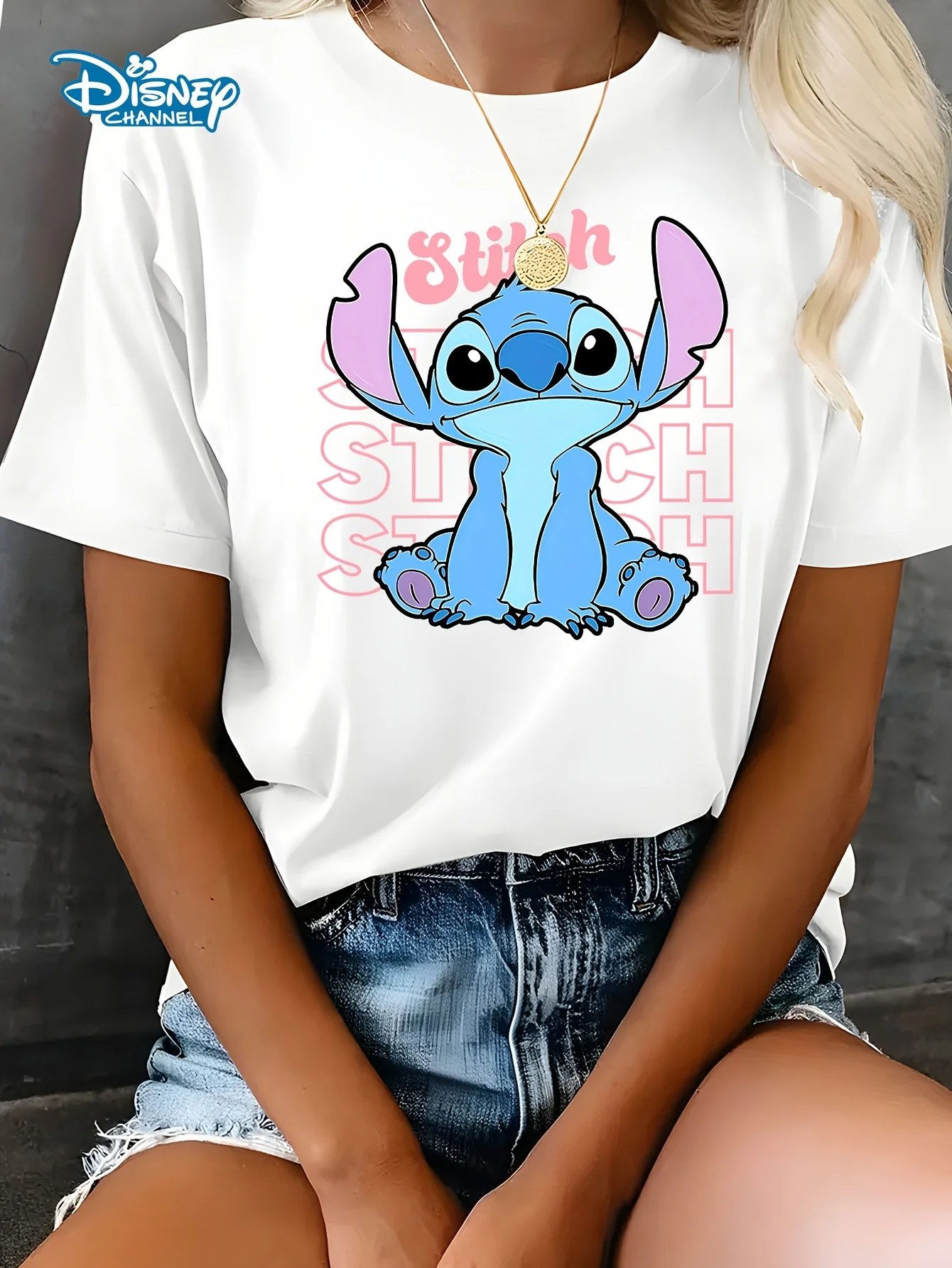 

2025 Disney Pattern Printed Women's Casual Comfortable Unique Smiling Face Black Round Neck Short Sleeve T-shirt