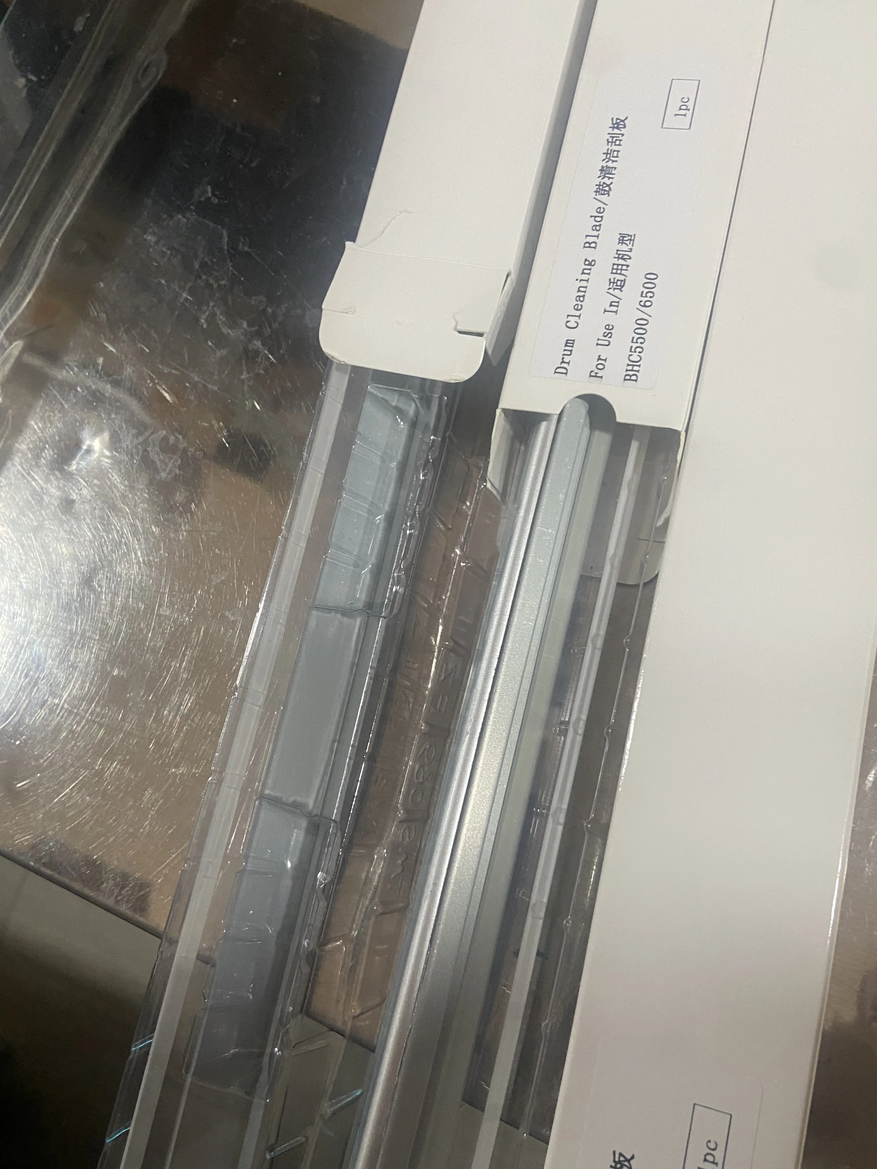 

2 шт. A03U330300 лезвие для чистки барабана для Konica Minolta bizhub Pro C5500 C6500 C500 C5501 C6501 C6000 C7000 C8050 лезвие стеклоочистителя