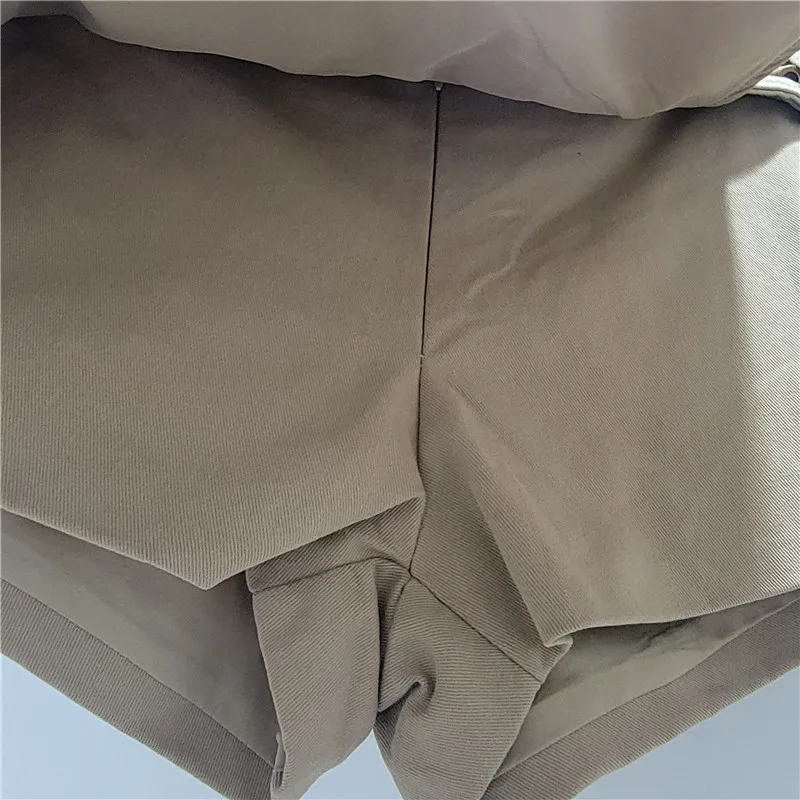 European and American Style Niche Sexy Hottie Low Waist Skirt Shorts Women's Design Sense with Belt Khaki Shorts Ladies