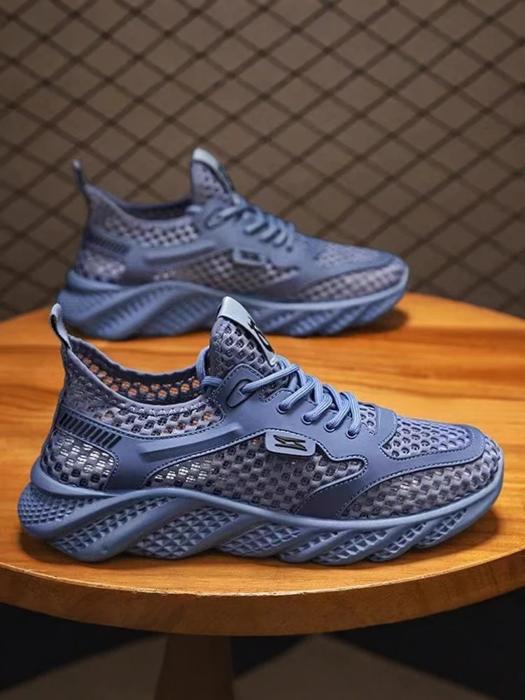 Men's Summer Sports Casual Sandals Breathable Mesh Shoes Hollow out Design Beach Walking Shoes Low Cut Slip-On Comfortable