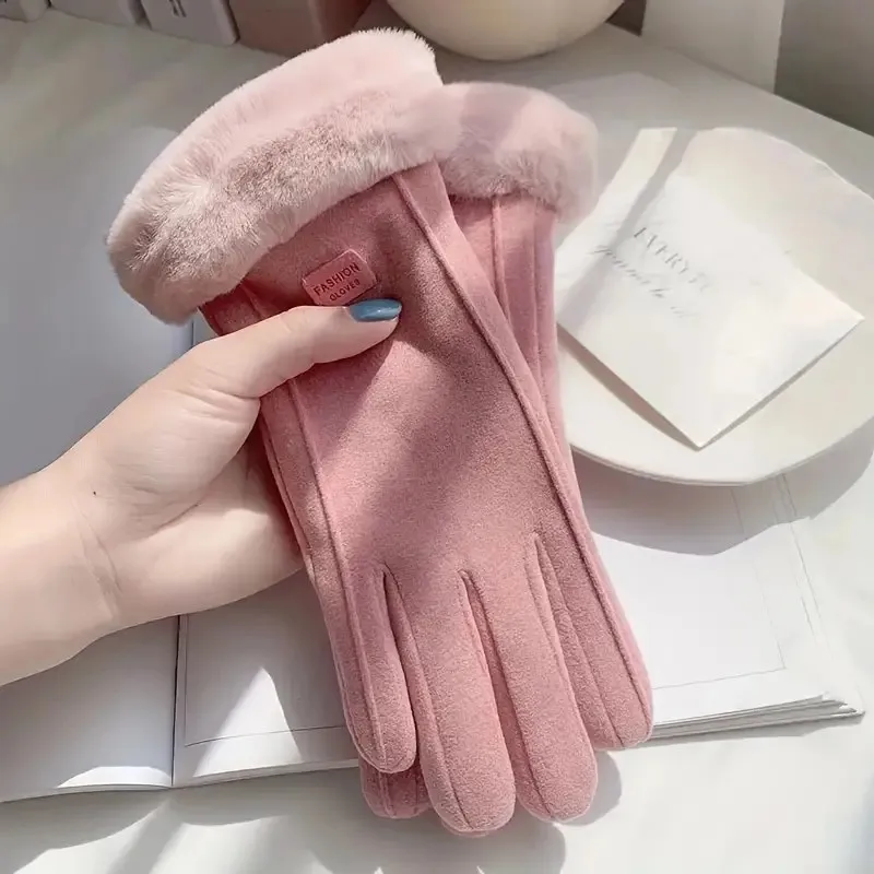 Cozy Beige Touchscreen Gloves with Plush Lining - Thick, Warm Winter Protection for Outdoor Leisure