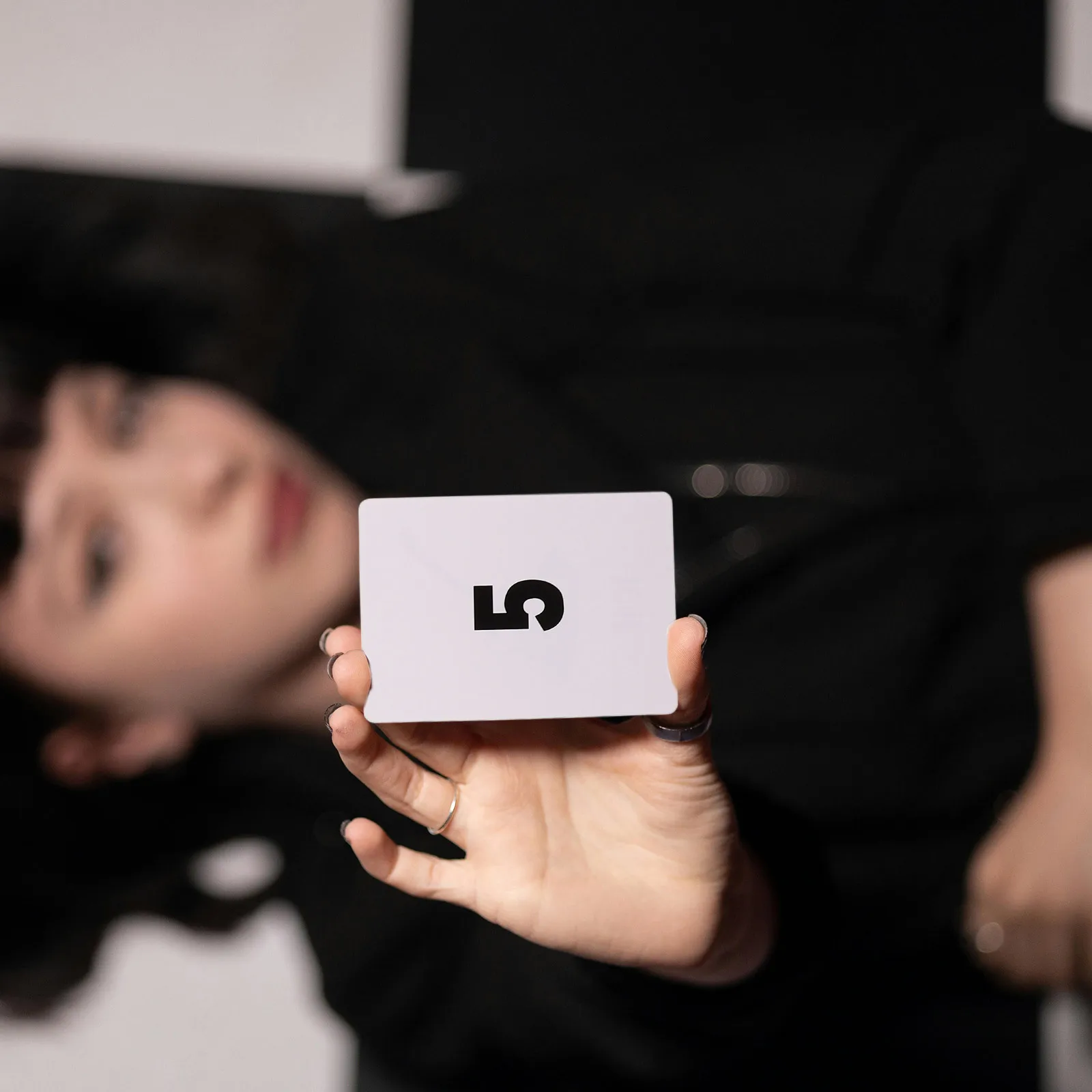 1Set Animal Cards Bio-Sensing Prank Gimmick for Party Favors Game Night Easy Tricks Closeup Street Performance Illusion