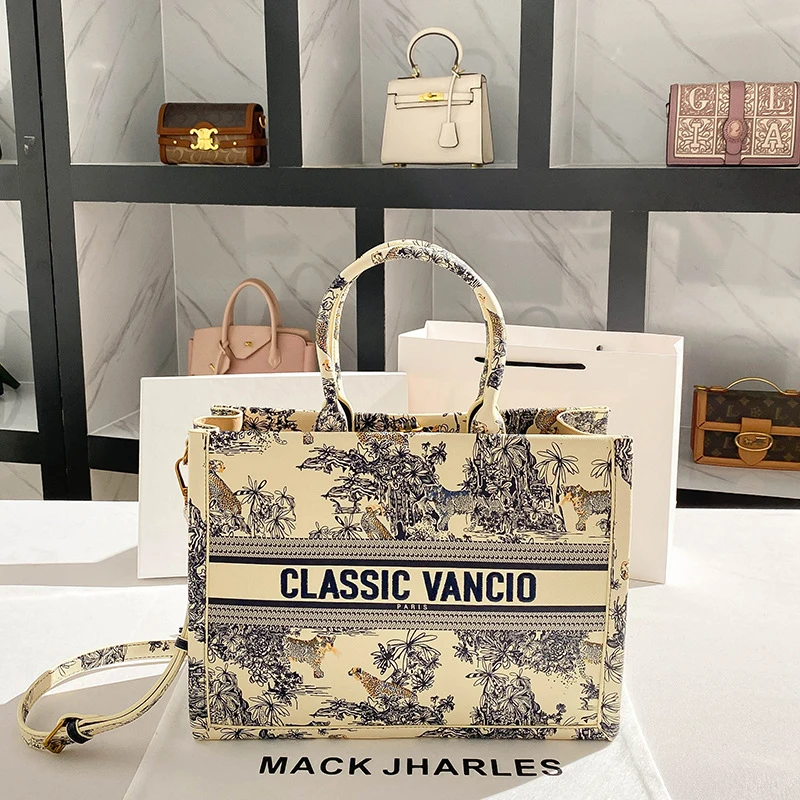 

Luxury Heavy-Duty Printed Tote Bag with Large Capacity for Commuting and Shopping