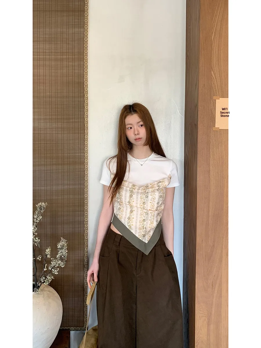 Red Celebri ort Sve T-irt Women's 2025 New Summer oulder Design Sensation ort Sle Personali Top