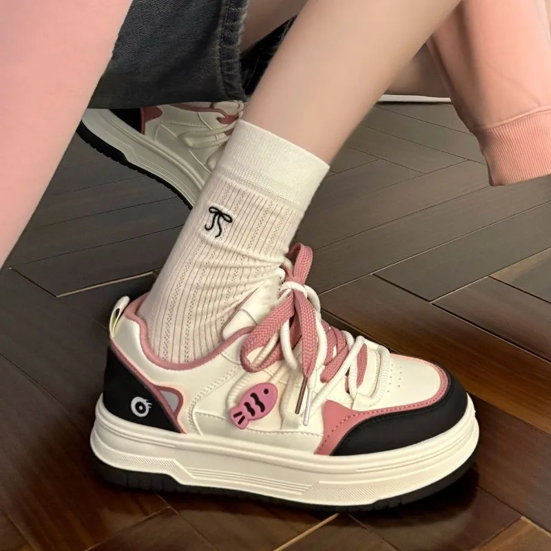 Women Cute Platform Skateboard Shoes Designer Brand Women Versatile Sweet Casual Sneakers Fashion Anti-slip Tennis Running Shoes