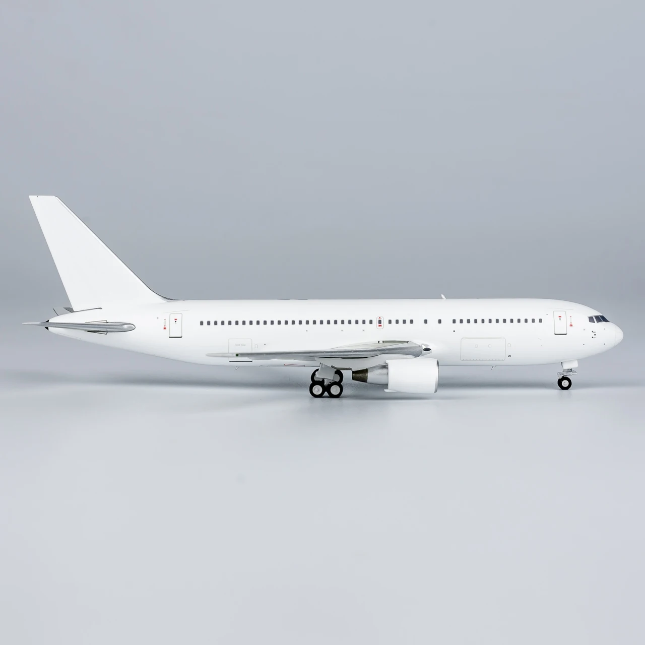 16000 Alloy Collectible Plane Gift NG Model 1:400 Boeing B767-200 CF6 engines Blank Model Diecast Aircraft Jet Model