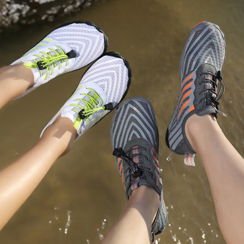 

2026 New Swimming Water Aqua Shoes Men Women Breathable Beach Camping Shoes Flat Soft Non-slip Upstream Sneakers Masculino