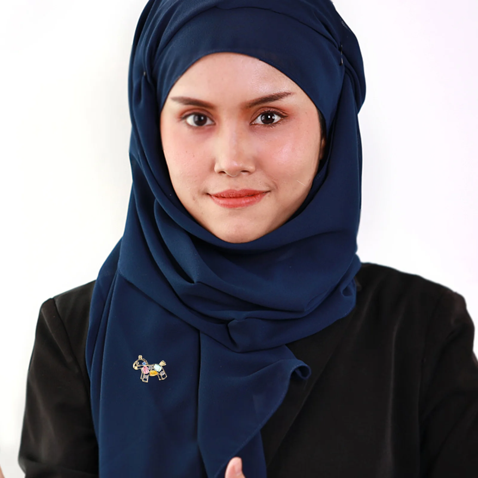 

Crystal Horse Brooch Pin Colorful Cartoon Design Sparkly Bridal Wedding Bling Accessory for Hat Scarf Bag Equestrian Jewelry