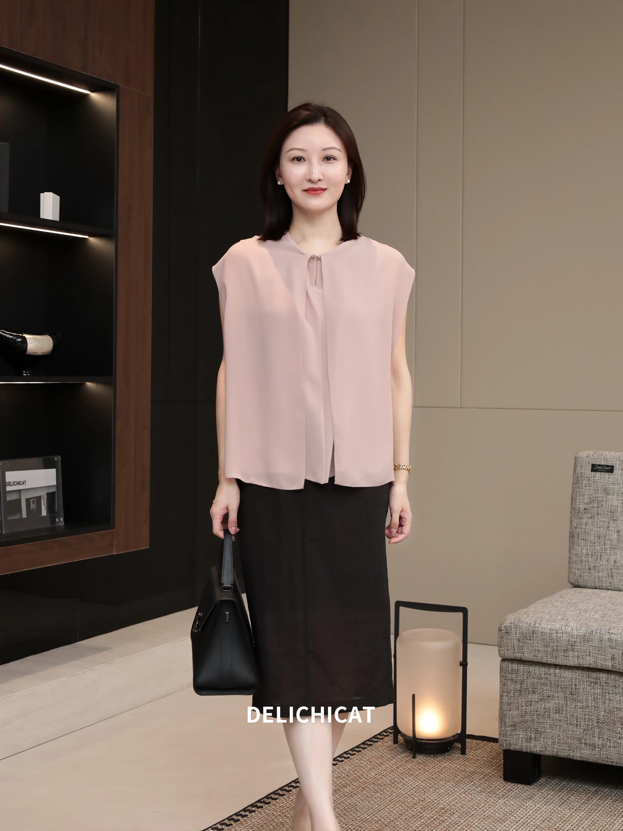 

Chi Lightweight iny Acetate Svel awl Inner Wear Multi-Use irt Commute Sle Straight Cut Thin Fabric Women's S...