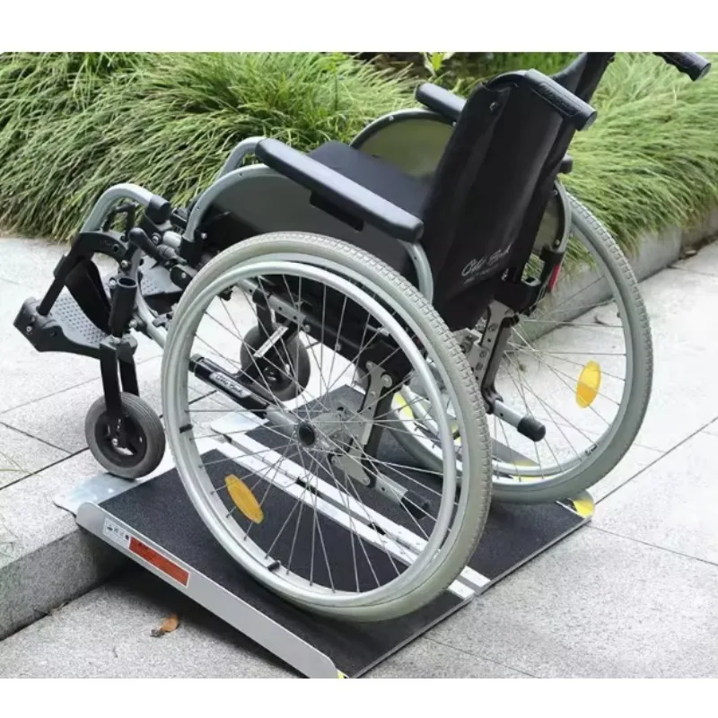 Easy Installation Disability Ramp Folding Aluminum Folding Ramp Wheelchair Disability