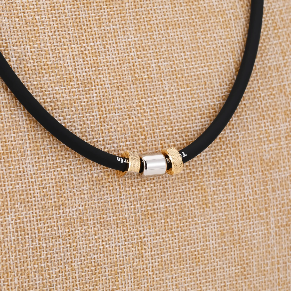 Silicone Titanium Steel Anion Pendant Necklace Hematite Magnetic Therapy Collar