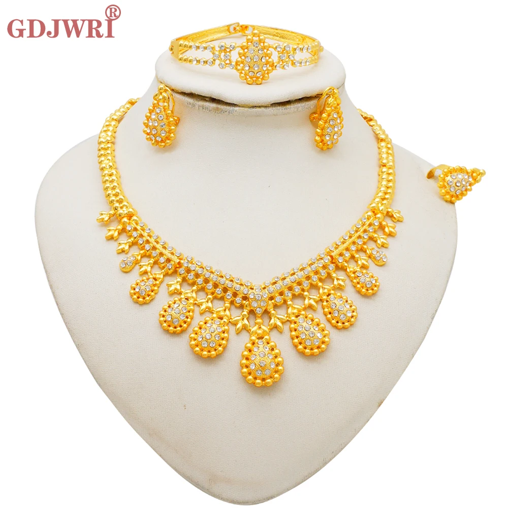 

Nigerian Fashion Gold Color Drop Earrings Necklace Set for Women Dubai African Luxury Design Bracelet Wedding Party Jewelry