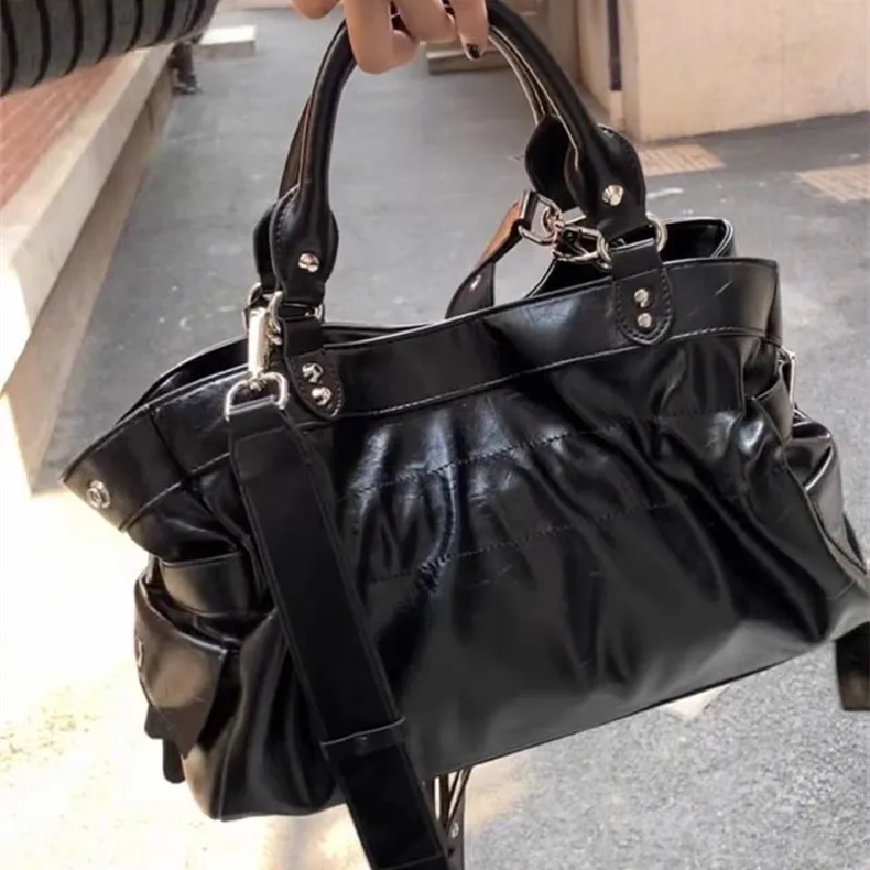 Women's Y2k Studded Punk Vintage Shoulder Purse PU Leather Gothic