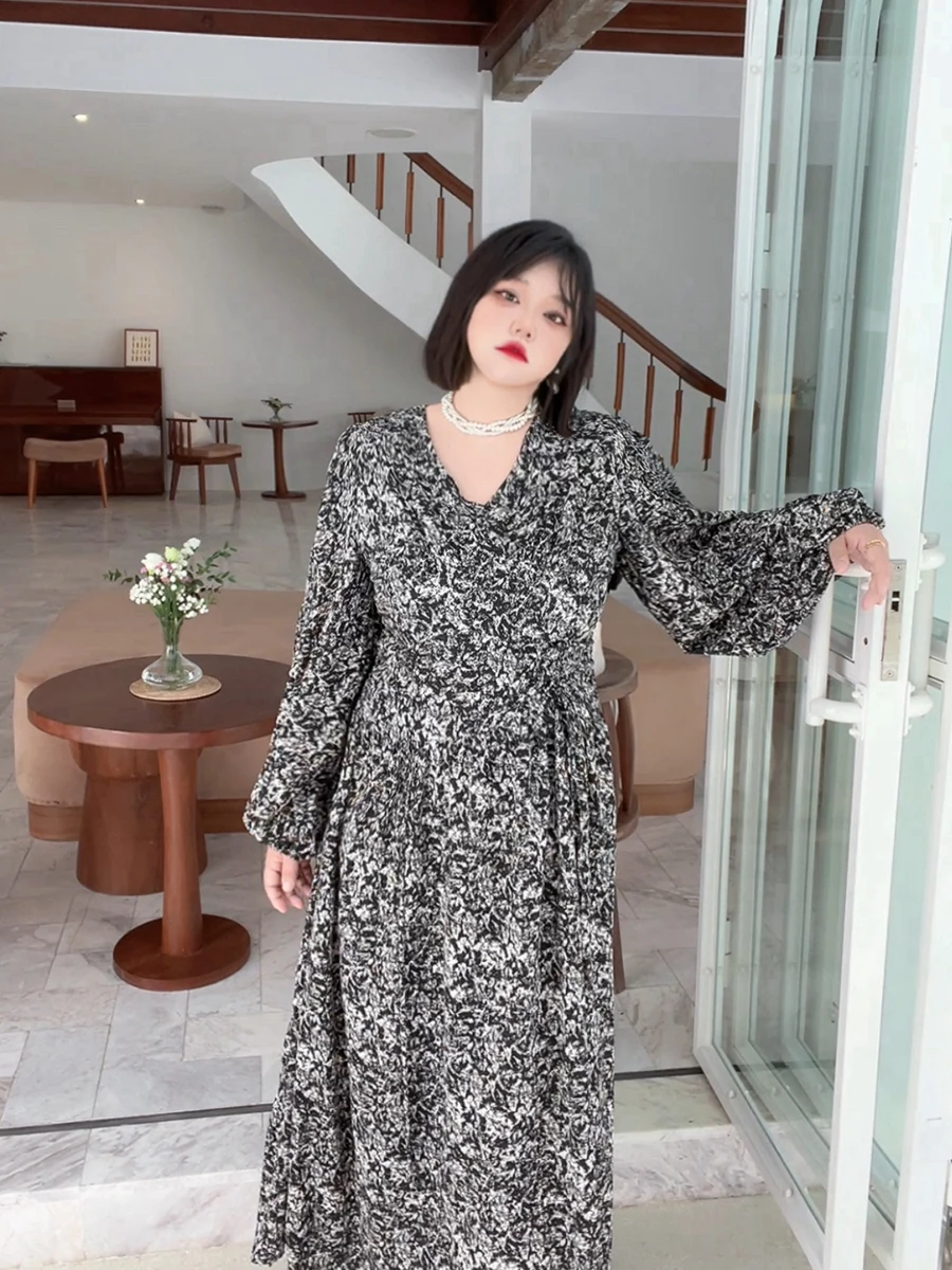 

Юбка макси винтажного стиля с цветочным принтом, приталенная, с V-образным вырезом, для офиса, с завышенной талией, силуэт А-силуэт, из полиэфирного волокна